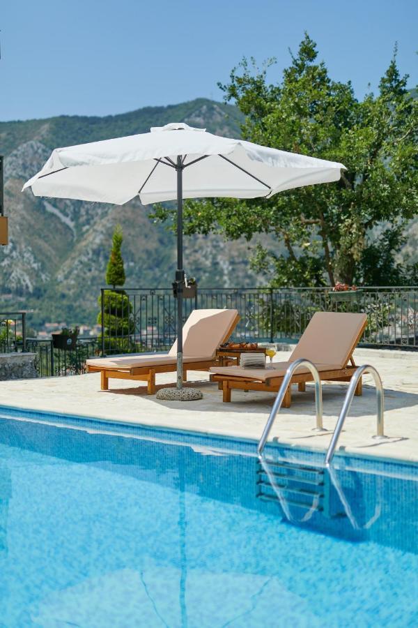 Our Sunset Apartments With Pool And Sea View Kotor Eksteriør bilde