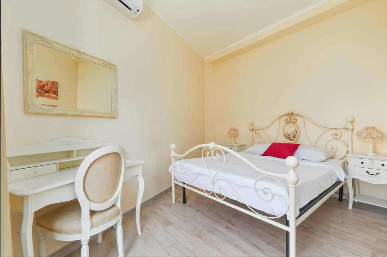 Our Sunset Apartments With Pool And Sea View Kotor Eksteriør bilde